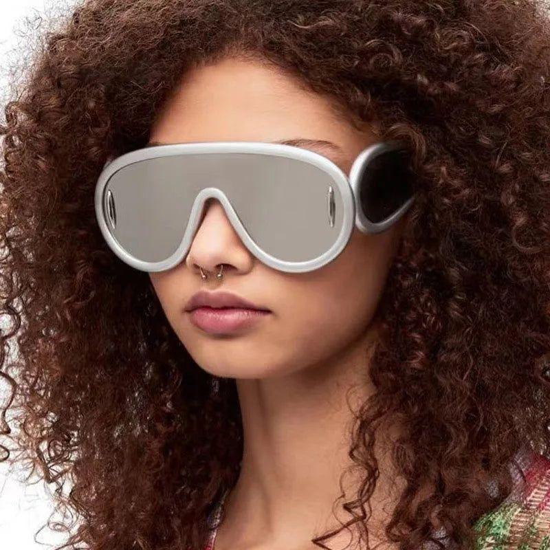 Fashionable Oversized Mirror Goggle Sunglasses with UV400 Protection - Lucid Fantasy 