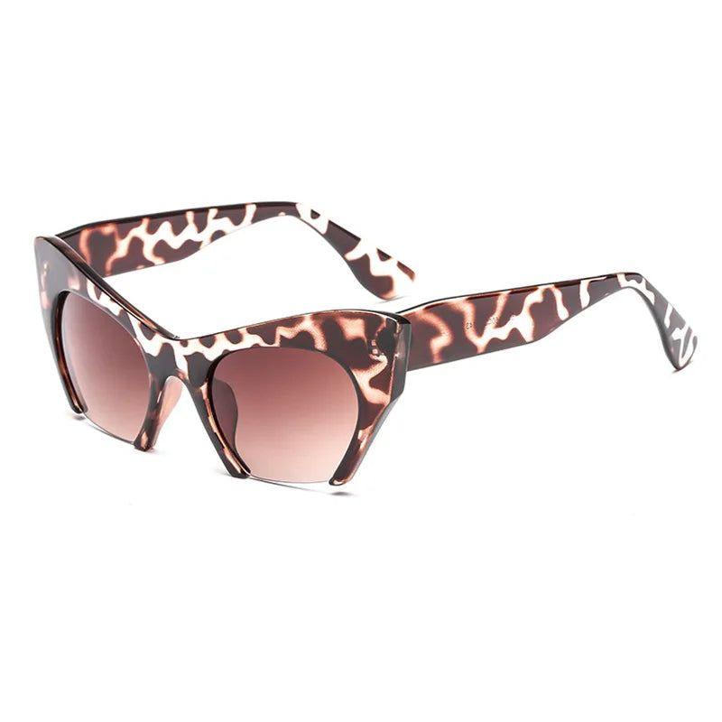 Fashionable Retro Cat Eye Sunglasses with Gradient Lenses and UV400 Shielding - Lucid Fantasy 