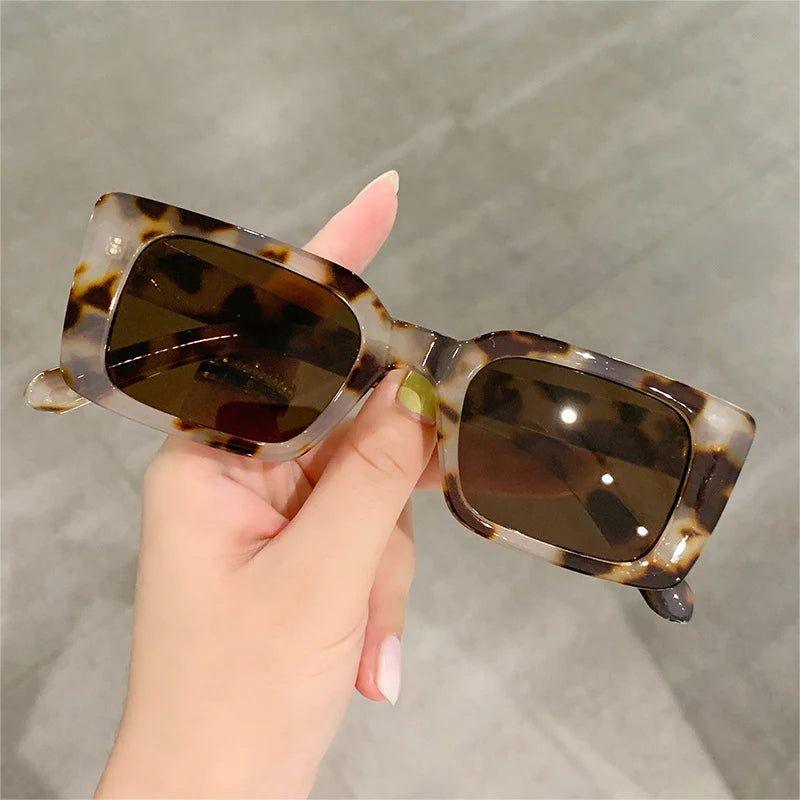 Fashionable Retro Rectangle Sunglasses with Gradient Lenses and UV400 Protection - Lucid Fantasy 