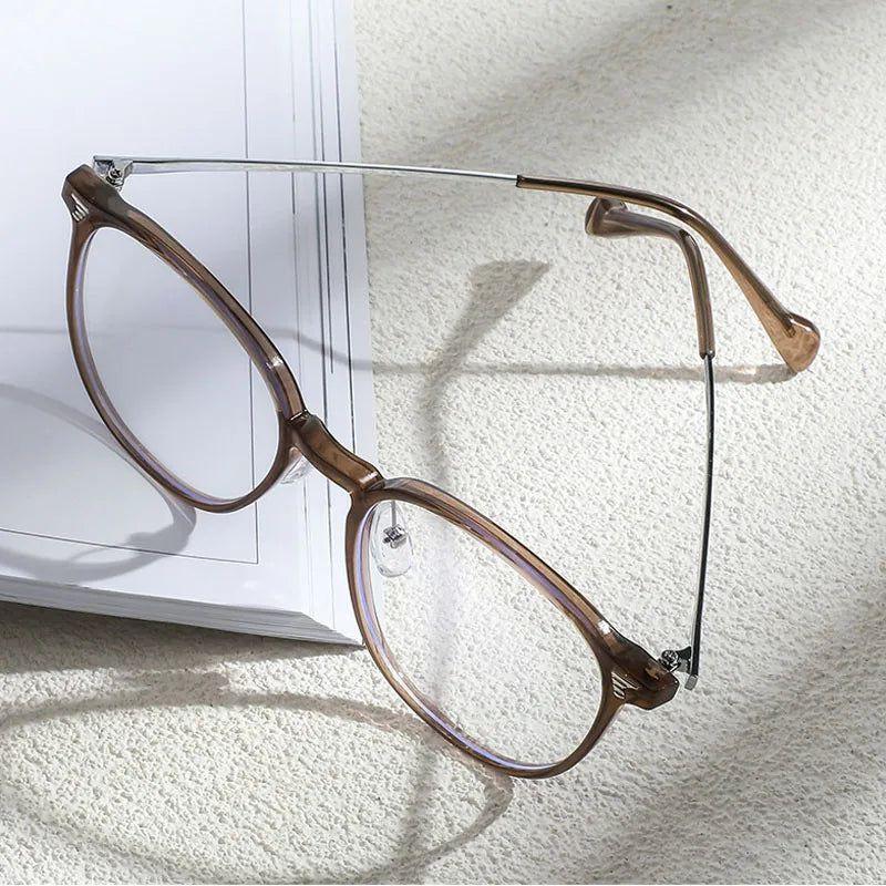 Fashionable Round Rivet Optical Frames with Anti-Blue Light Protection - Lucid Fantasy 