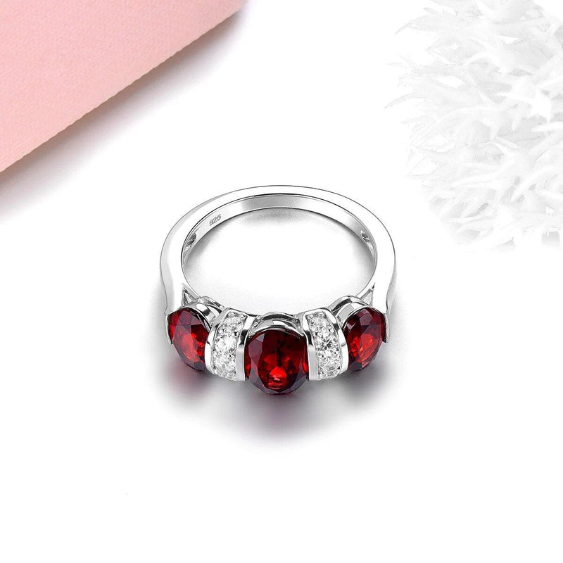 Luxurious Vintage Natural Red Garnet & S925 Silver Ring - 3.8 Carats Classic Jewelry - Lucid Fantasy 