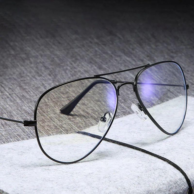 Stylish Anti-Blue Light Pilot Glasses with Classic Metal Frames - Lucid Fantasy 