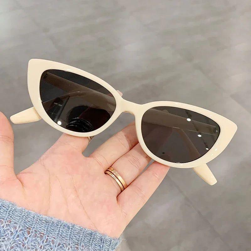 Stylish Retro Cat Eye Sunglasses with UV400 Protection - Lucid Fantasy 