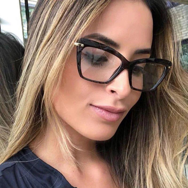 Stylish Transparent Cat Eye Eyeglasses with Spring Hinge and UV400 Protection - Lucid Fantasy 