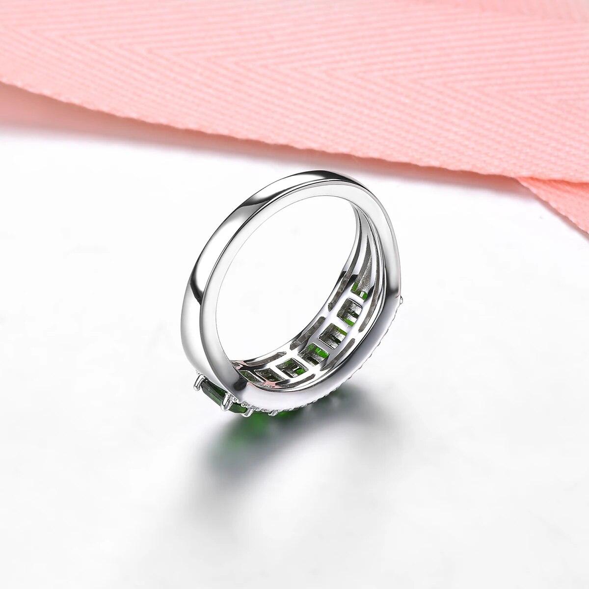 Vintage-Inspired Natural Chrome Diopside Silver Ring with 1.6 Carats of Vivid Green Elegance - Lucid Fantasy 