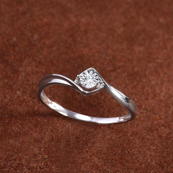 14k 585 White Gold Sparkling Illusion Diamond Twist Finger Ring