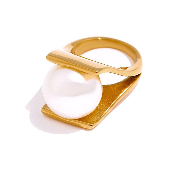 Minimalist Vintage Design Floating Pearl Cocktail Ring