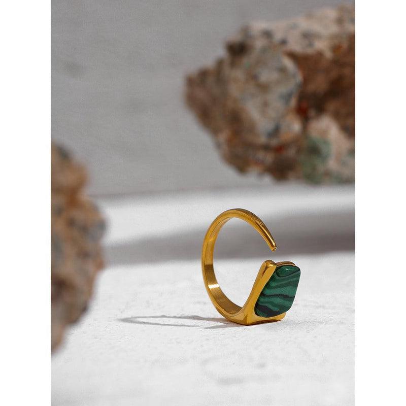 Boho Chic Golden Open Cut Stone Ring with Urban Elegance - Lucid Fantasy 