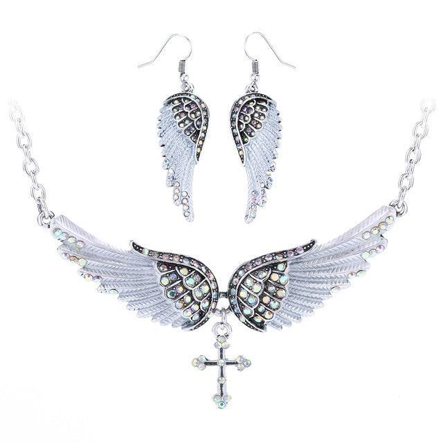 Elegant 2PCS Crystal Inlay Angel Wing Jewelry Set with Necklace and Earrings - Lucid Fantasy 