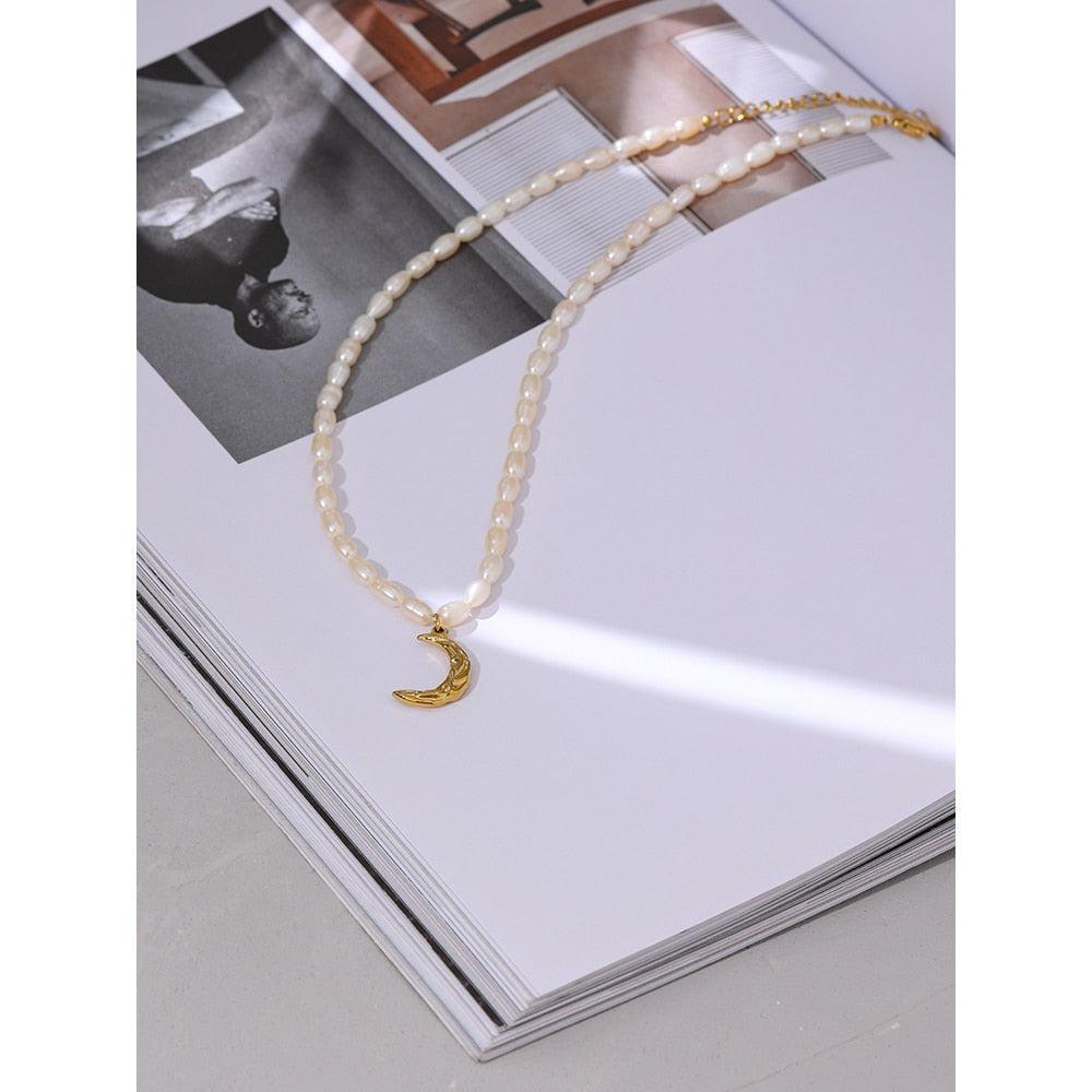 Luxurious Gold Crescent Moon Choker Necklace with Freshwater Pearls - Lucid Fantasy 