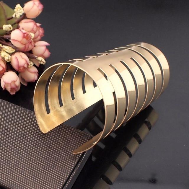 Luxurious Oversized Metallic Open-Cut Cuff Bracelet - Lucid Fantasy 